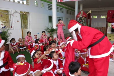 Méo mặt vì ông già Noel